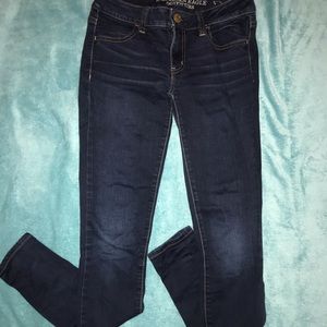 Dark wash American Eagle jeggings